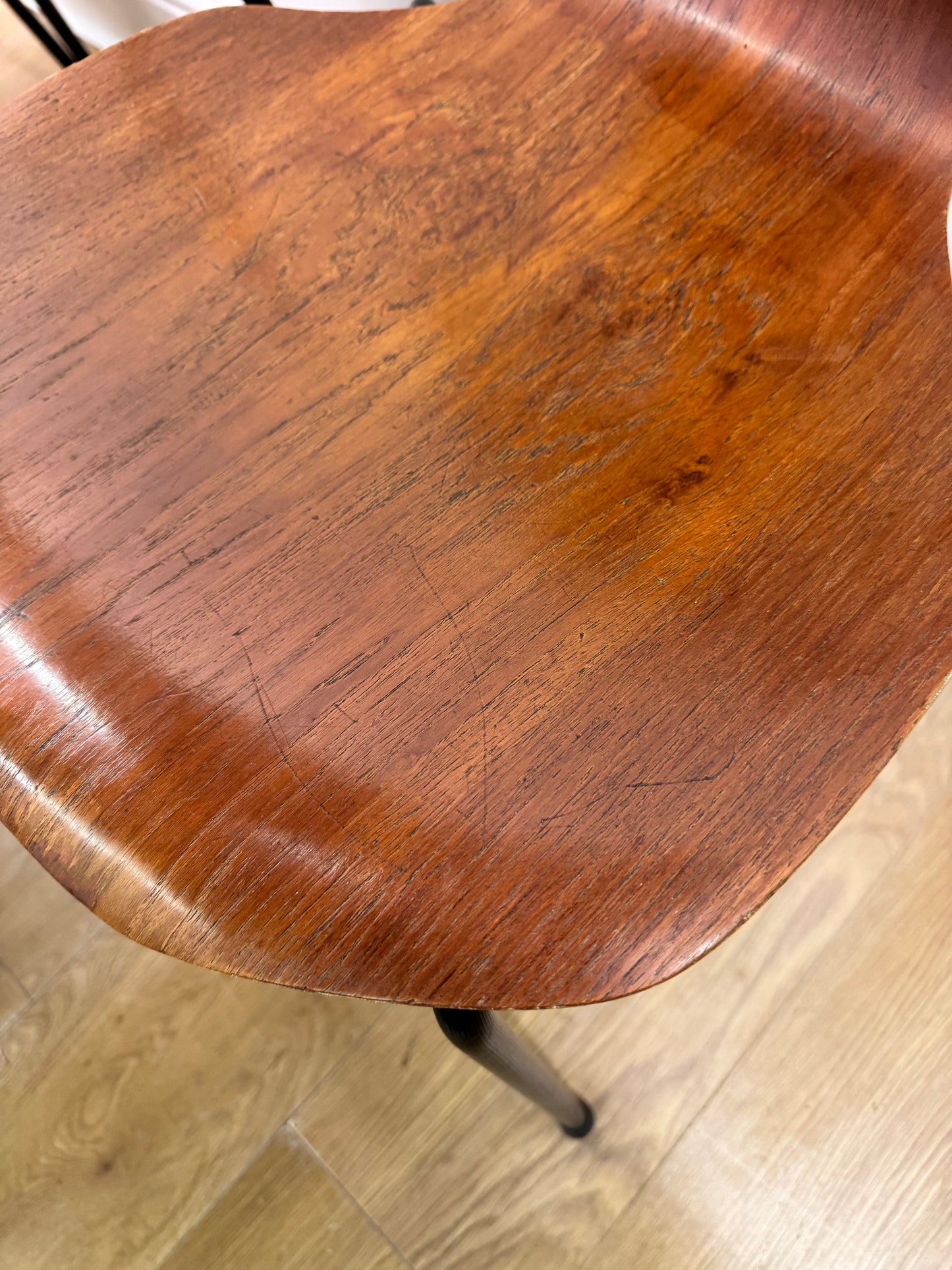 Set of 6 teak hammer chairs by Arne Jacobsen