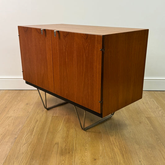 Short 2 door teak sideboard by John & Sylvia Reid for Stag