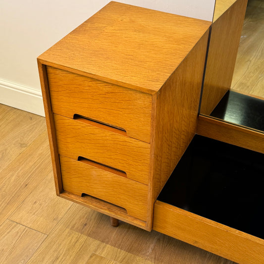Stag C range oak dressing table