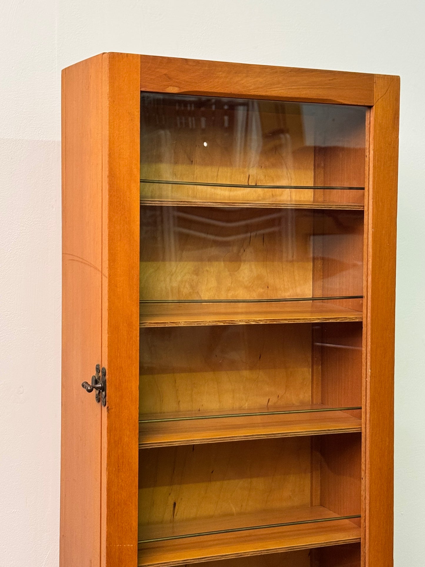 Vintage 1950s wall mounted display cabinet