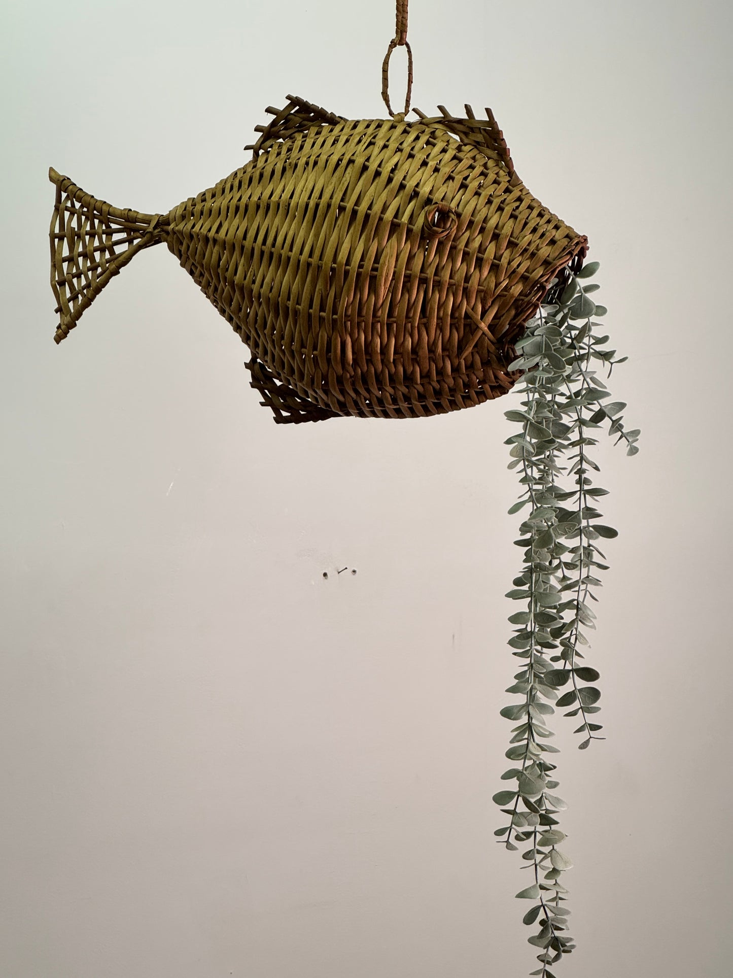 1960s wicker fish hanging basket