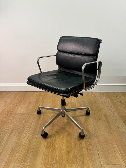 Soft pad chair by Charles Eames for Vitra