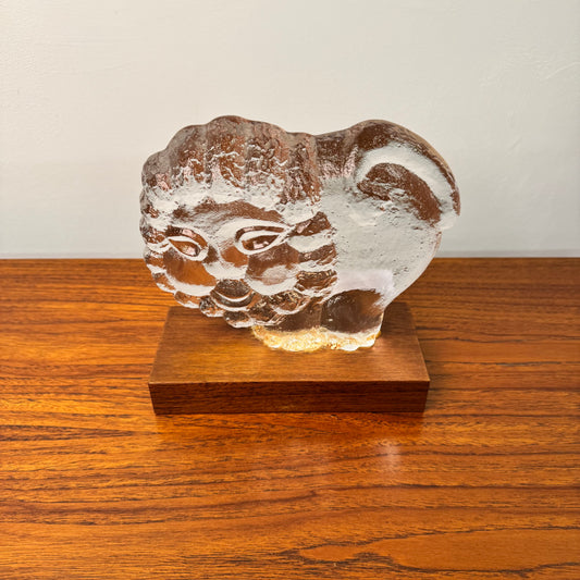 Brutalist glass lion by Lars Hellsten 1970s