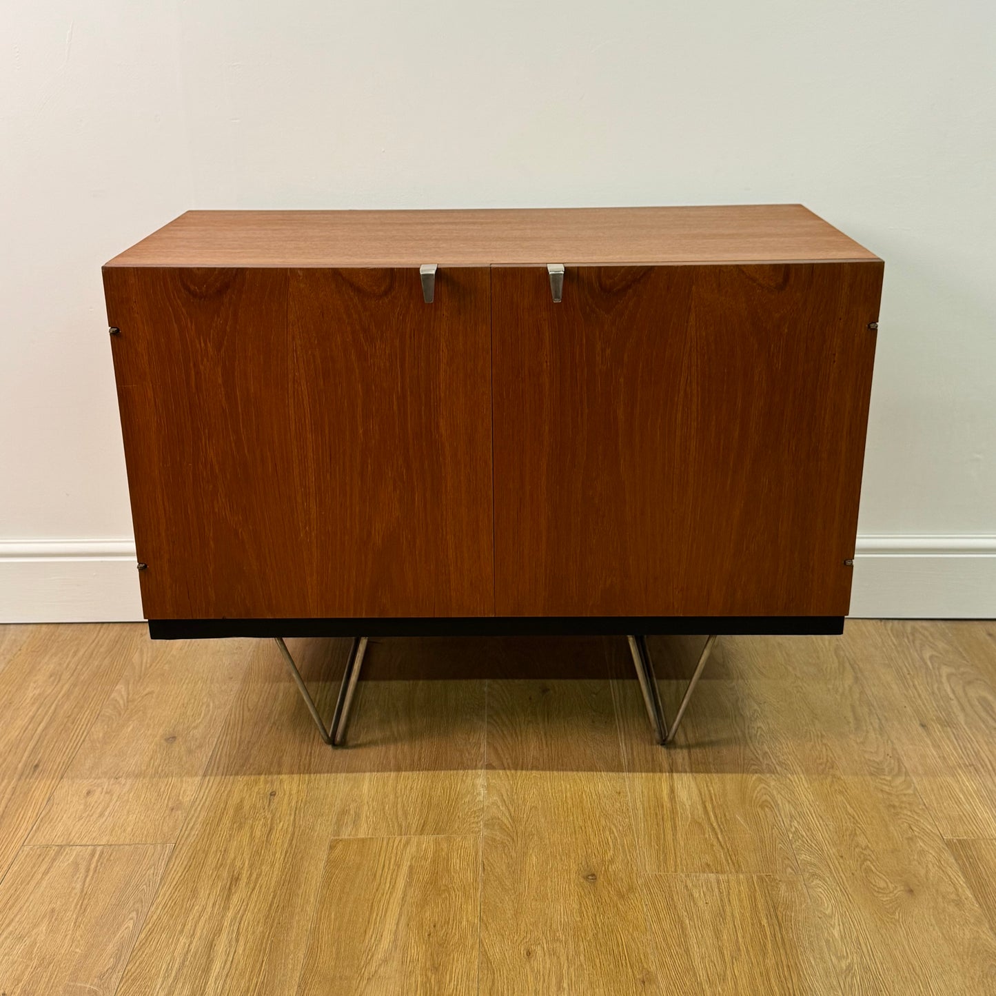Short 2 door teak sideboard by John & Sylvia Reid for Stag