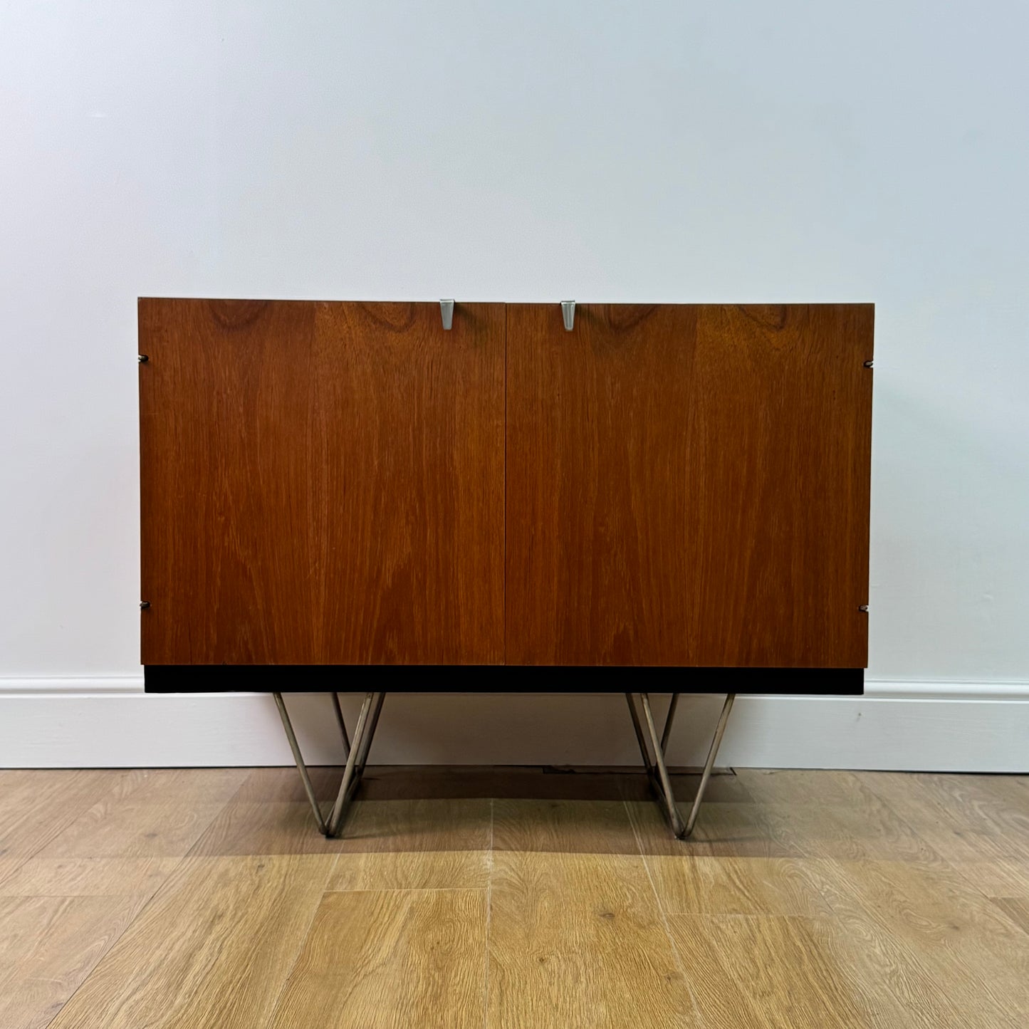 Short 2 door teak sideboard by John & Sylvia Reid for Stag