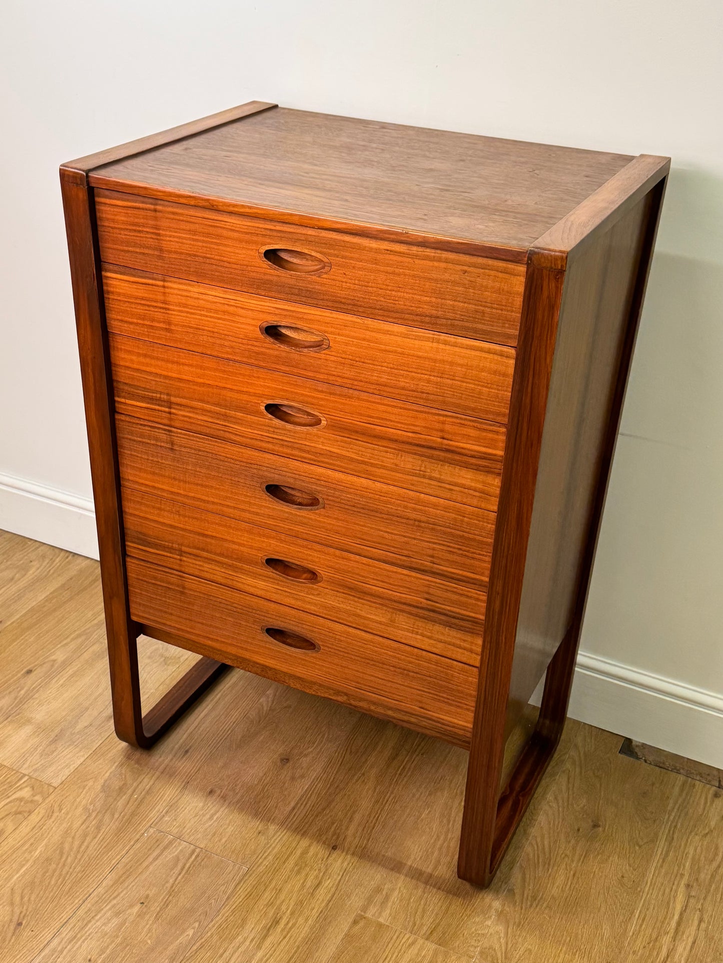 Walnut chest of drawers by Uniflex