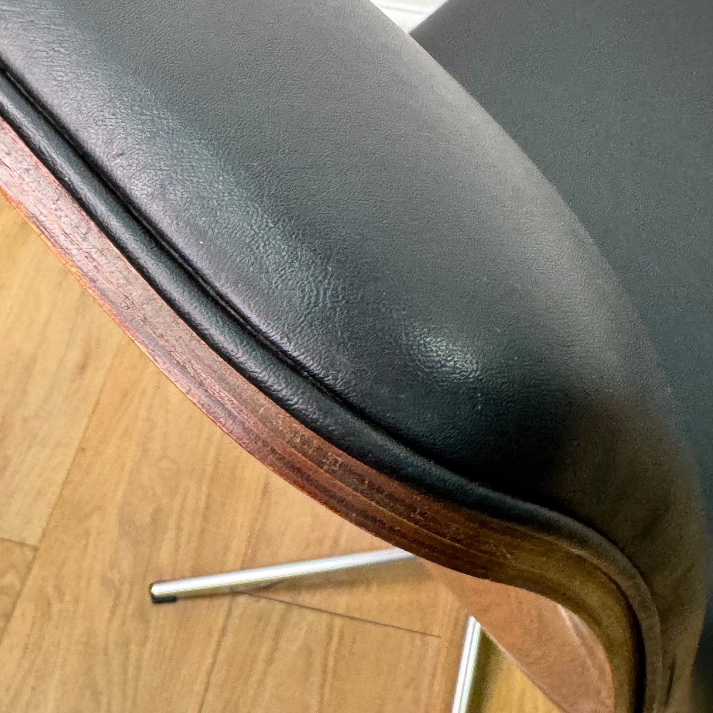 1960s Rosewood swivel chairs by Robert Heritage