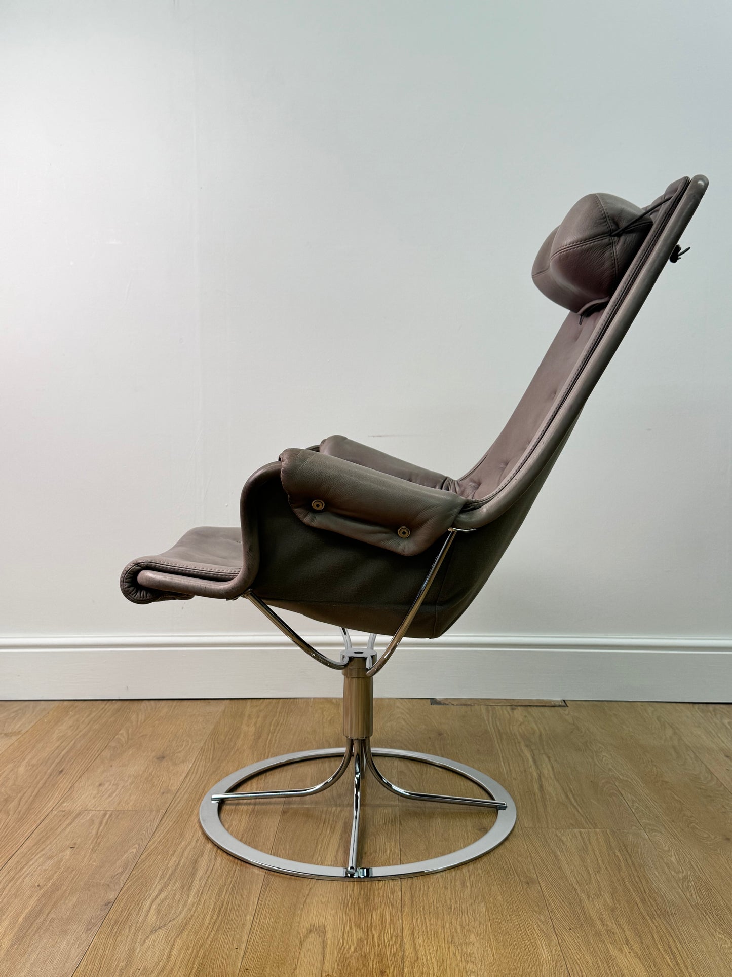 Jetson chair by Bruno Mathsson Sweden