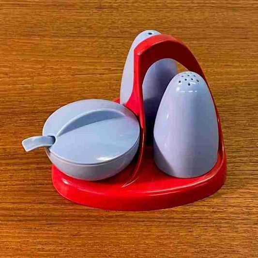 1950s Beetleware cruet set