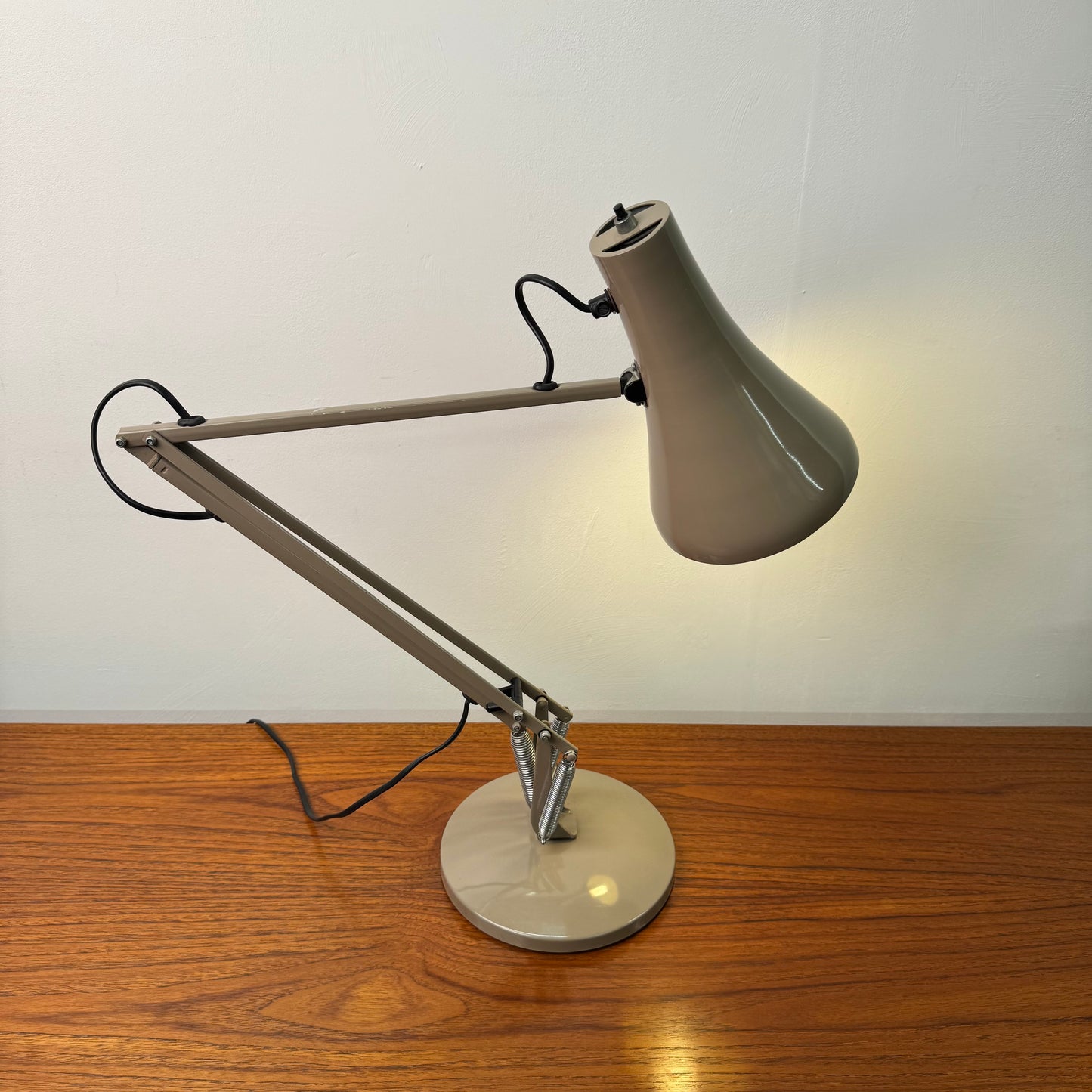 1970s putty anglepoise lamp by Herbert Terry