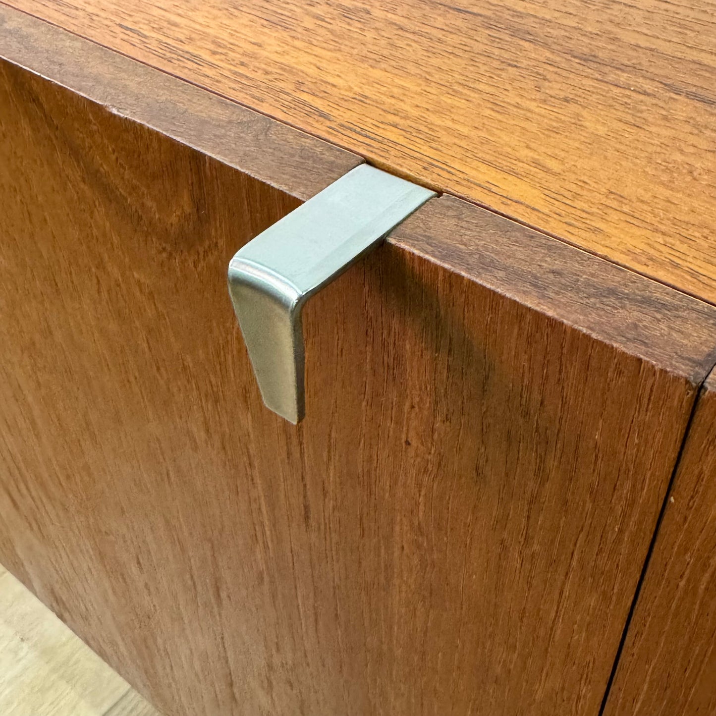 Short 2 door teak sideboard by John & Sylvia Reid for Stag