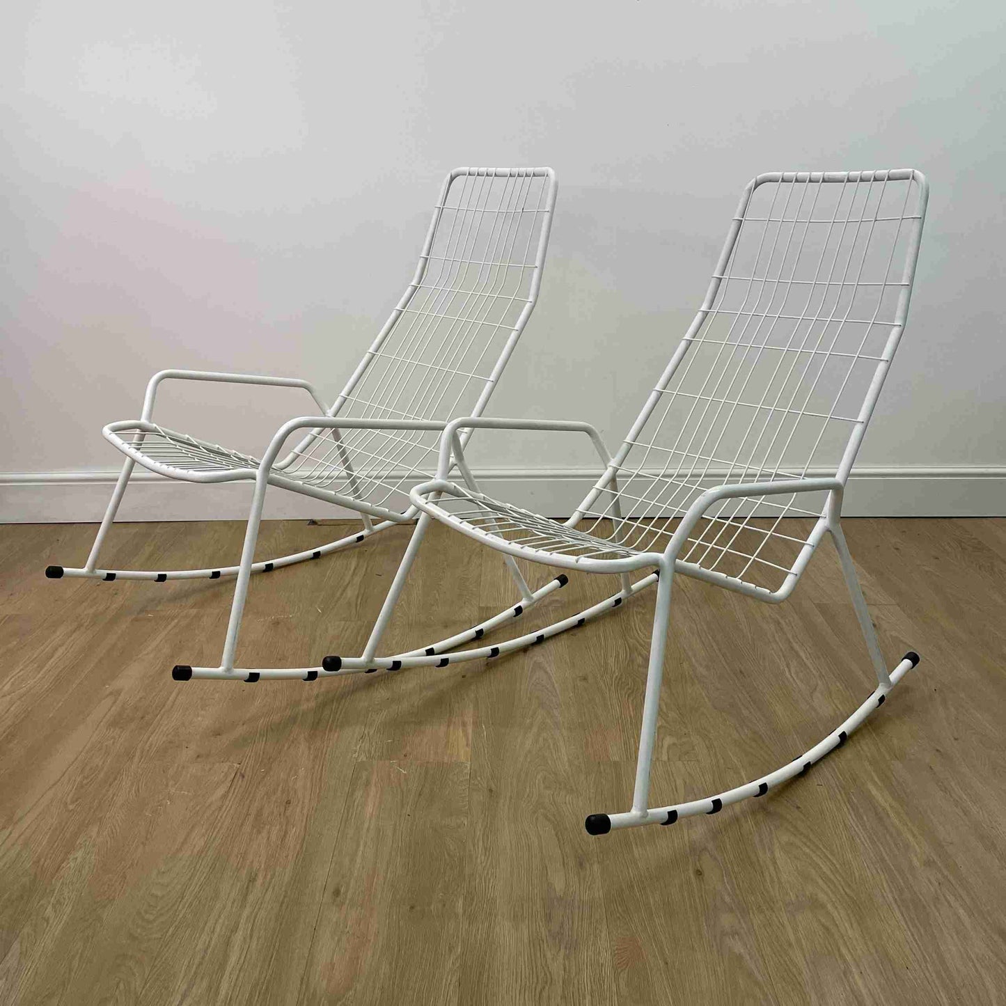1960s white wire garden rocking chair lounger