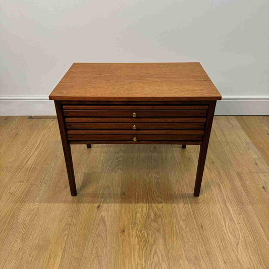 Teak nest of folding tables in the style of Illum Wikkelso