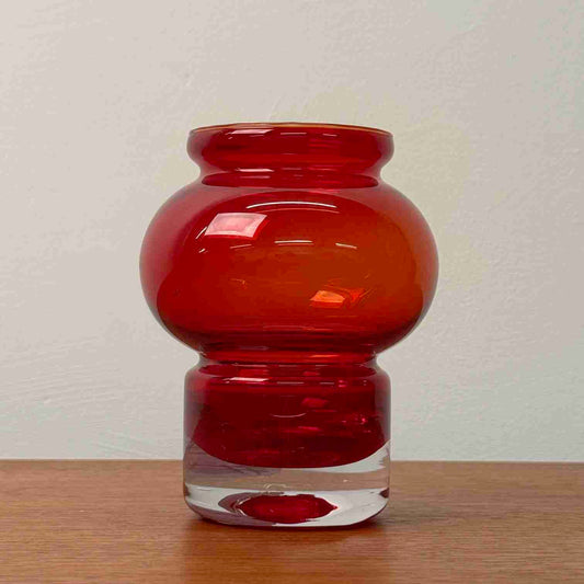 Red glass vase by  Riihimaki Finland