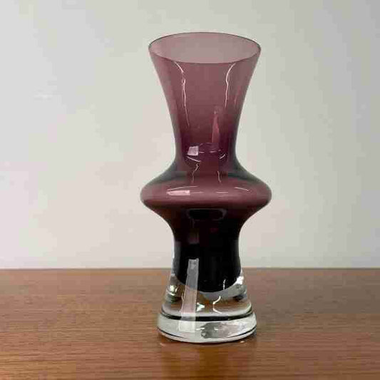 Mauve glass vase by Sea glasbruk 1960s