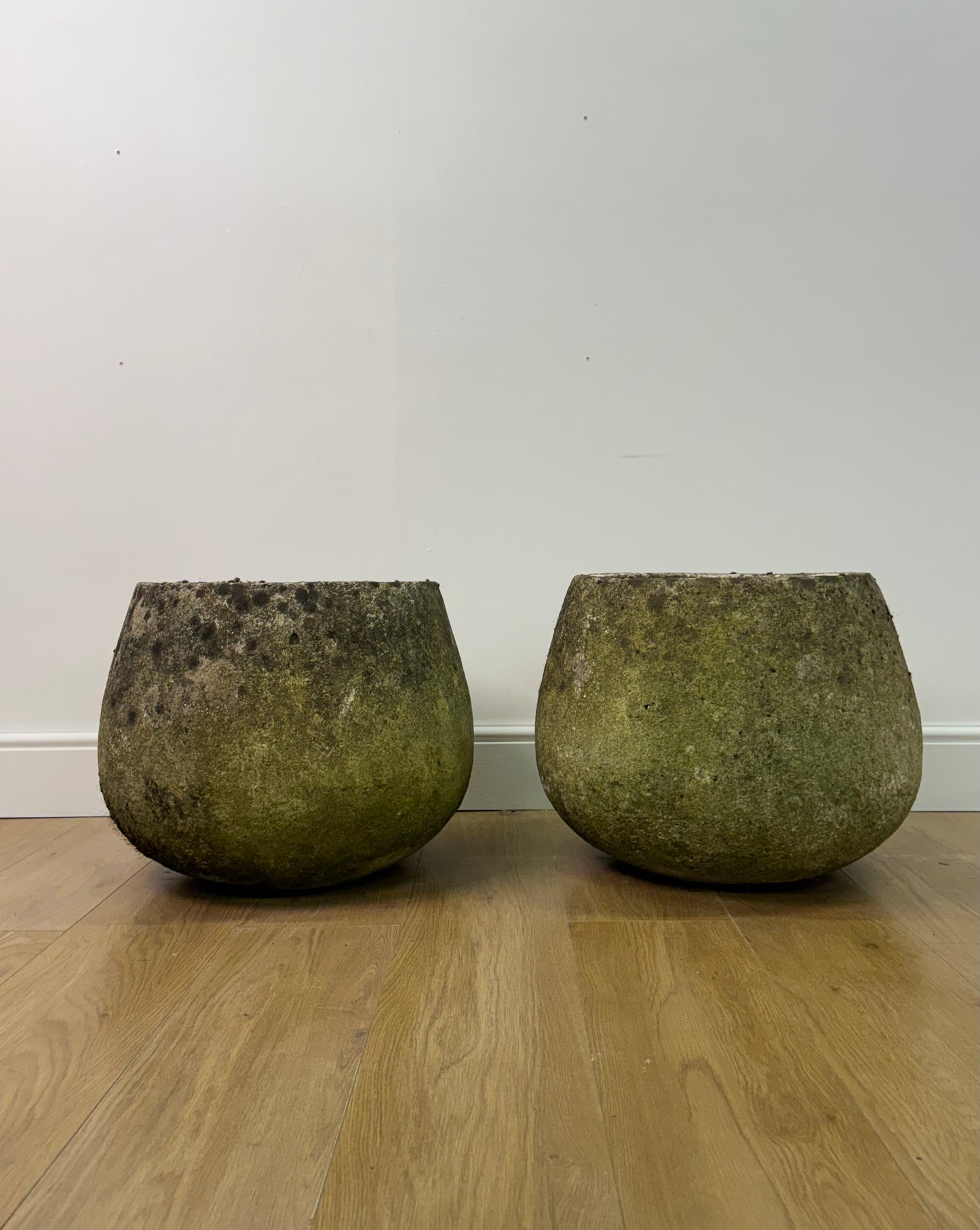 Pair of 1970s Brutalist rounded concrete planters