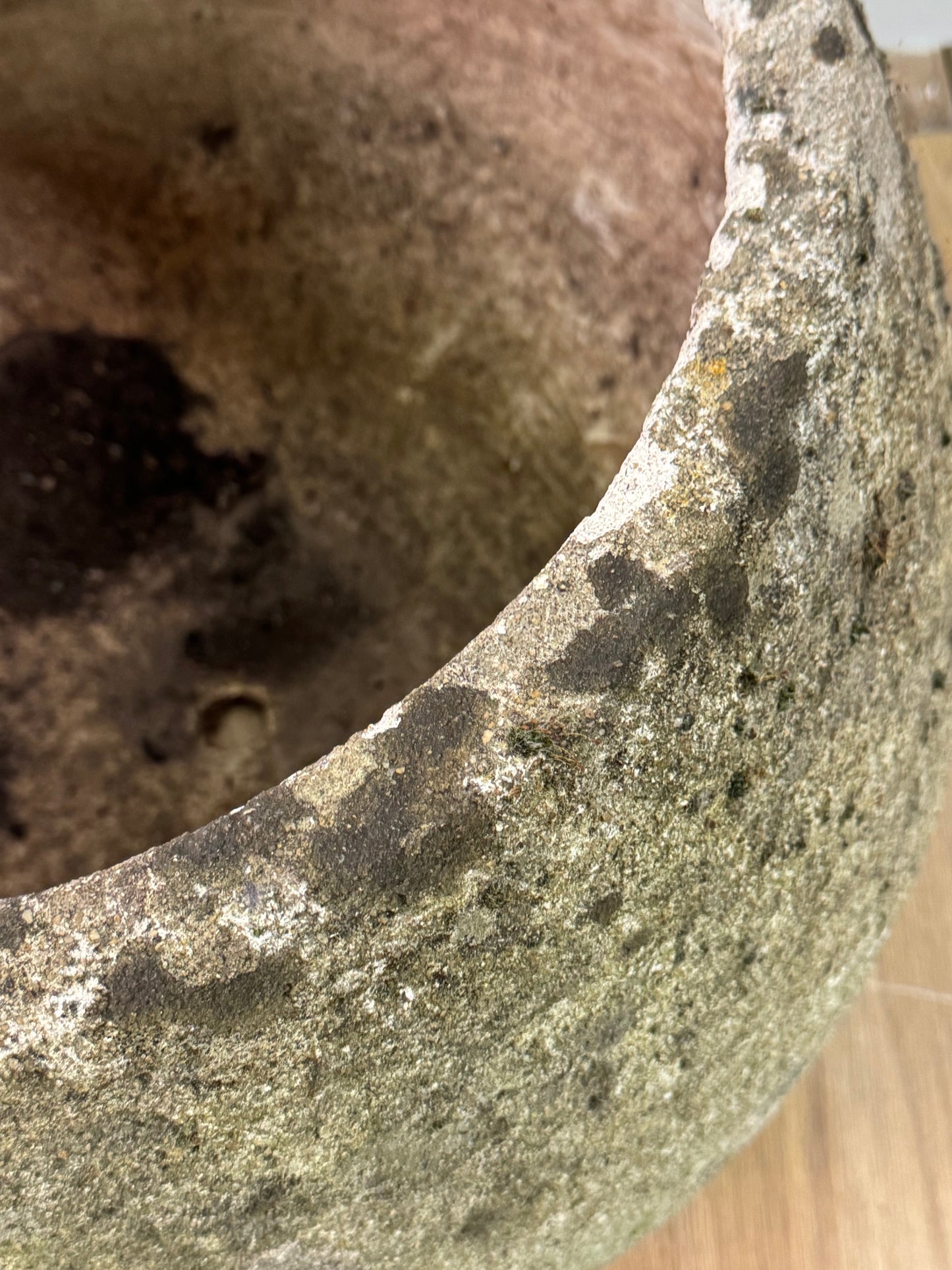 Pair of 1970s Brutalist rounded concrete planters