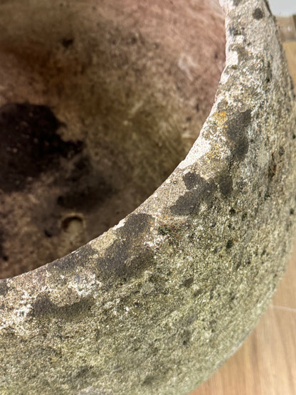 Pair of 1970s Brutalist rounded concrete planters