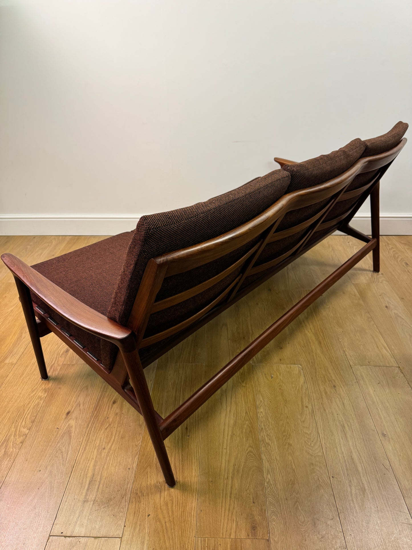 New Yorker sofa by Guy Rogers