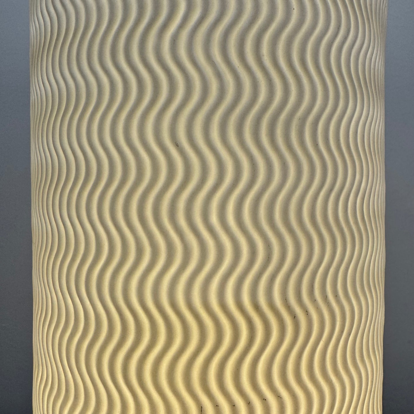 Contemporary porcelain table lamp