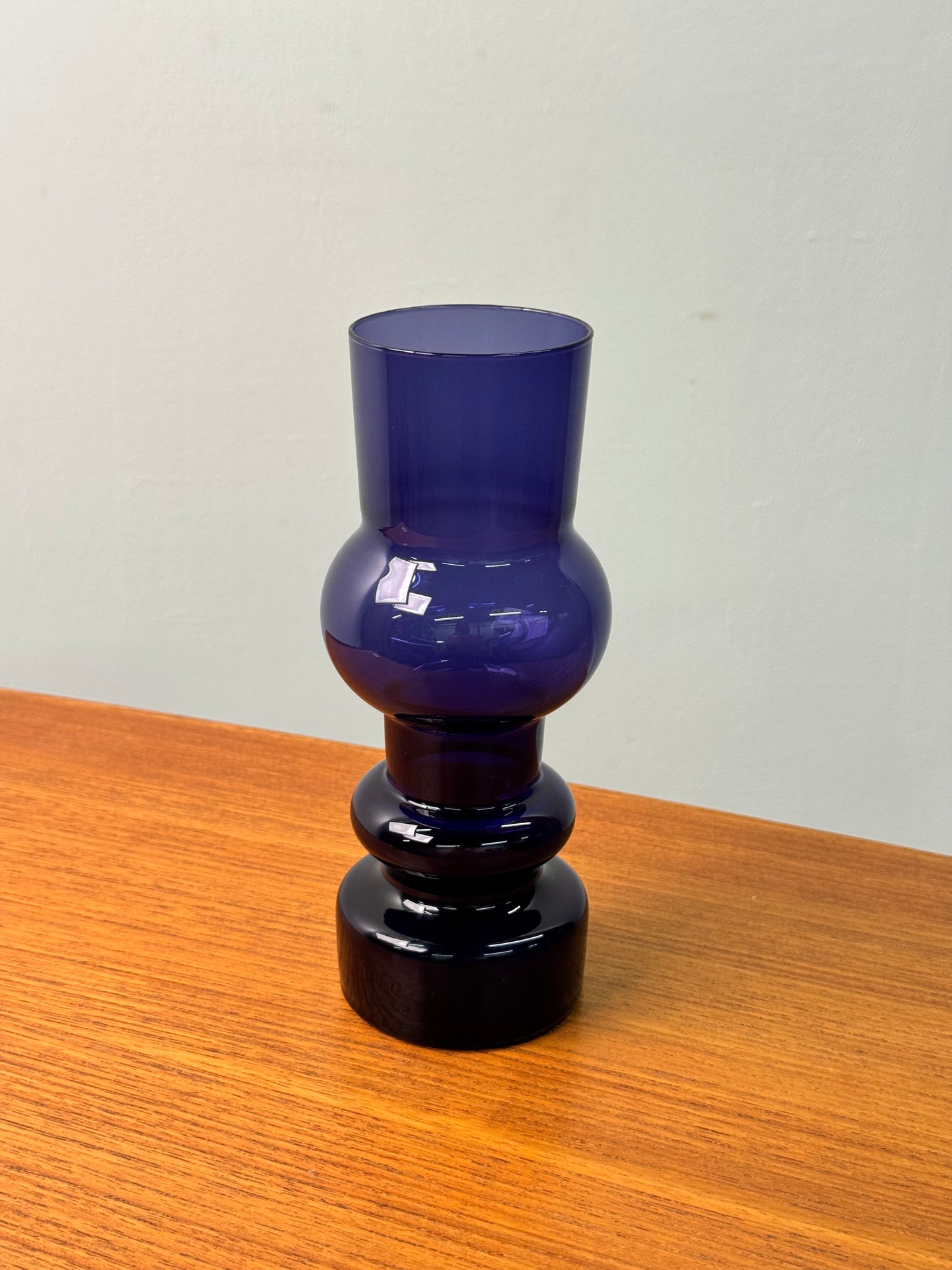 Glass vase designed by Kay Franck for Nuutajarvi Finland