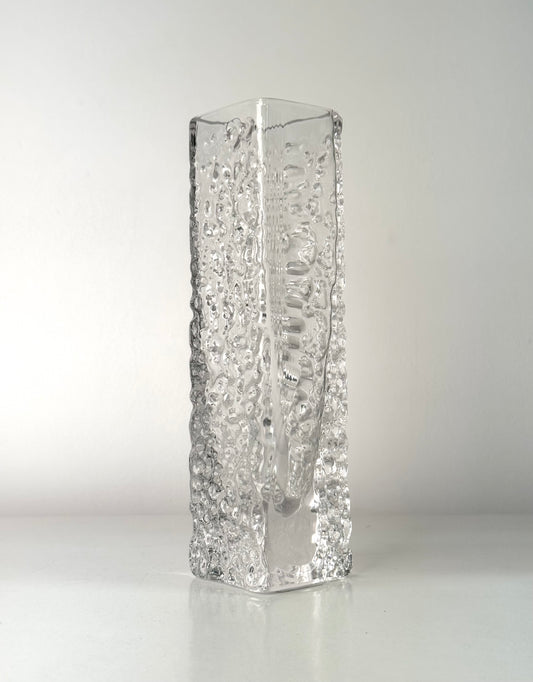 Whitefriars flint nail head vase