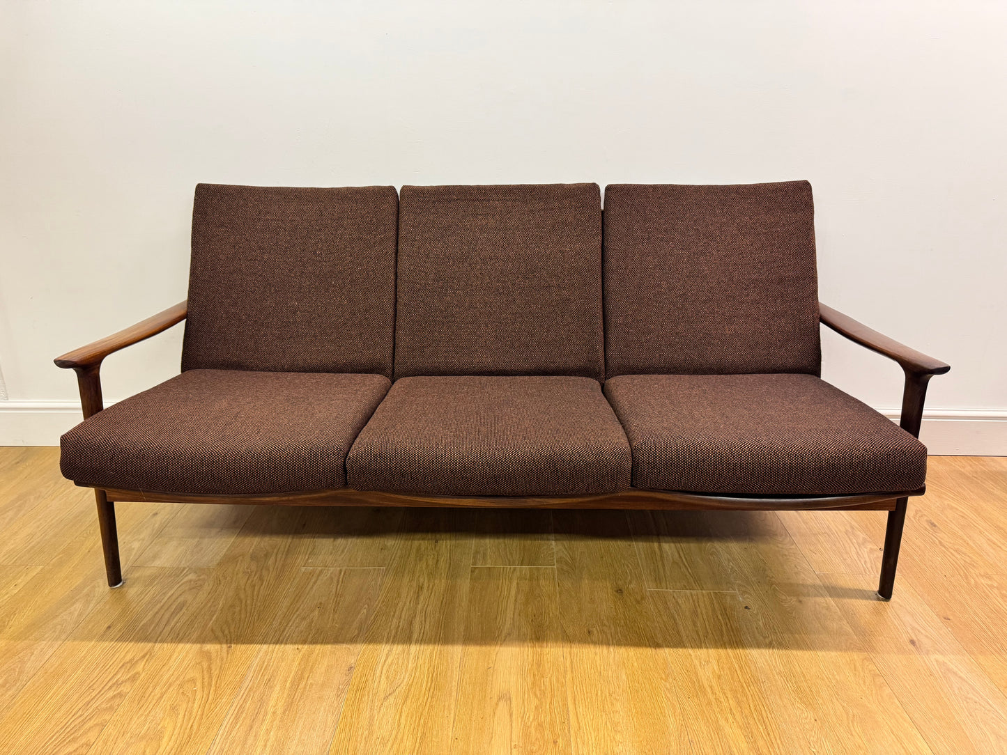 New Yorker sofa by Guy Rogers