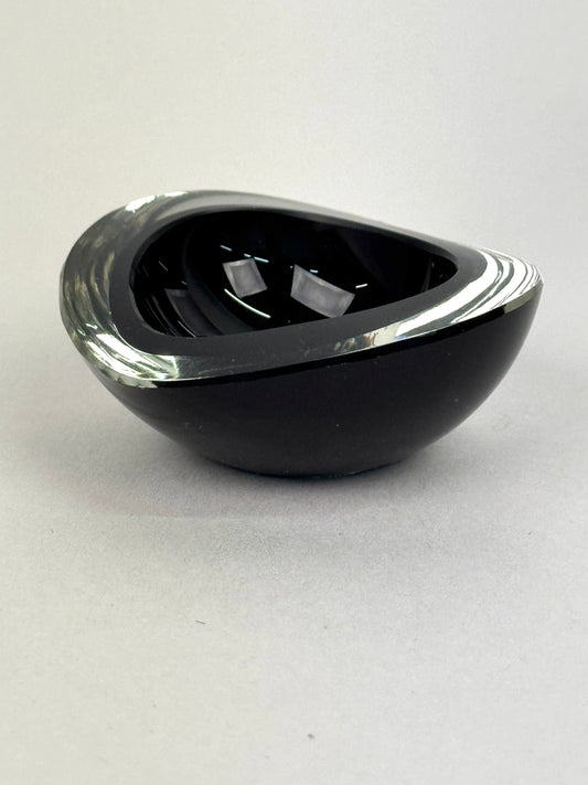 Chestnut bowl designed by Kay Franck for Nuutajarvi Finland