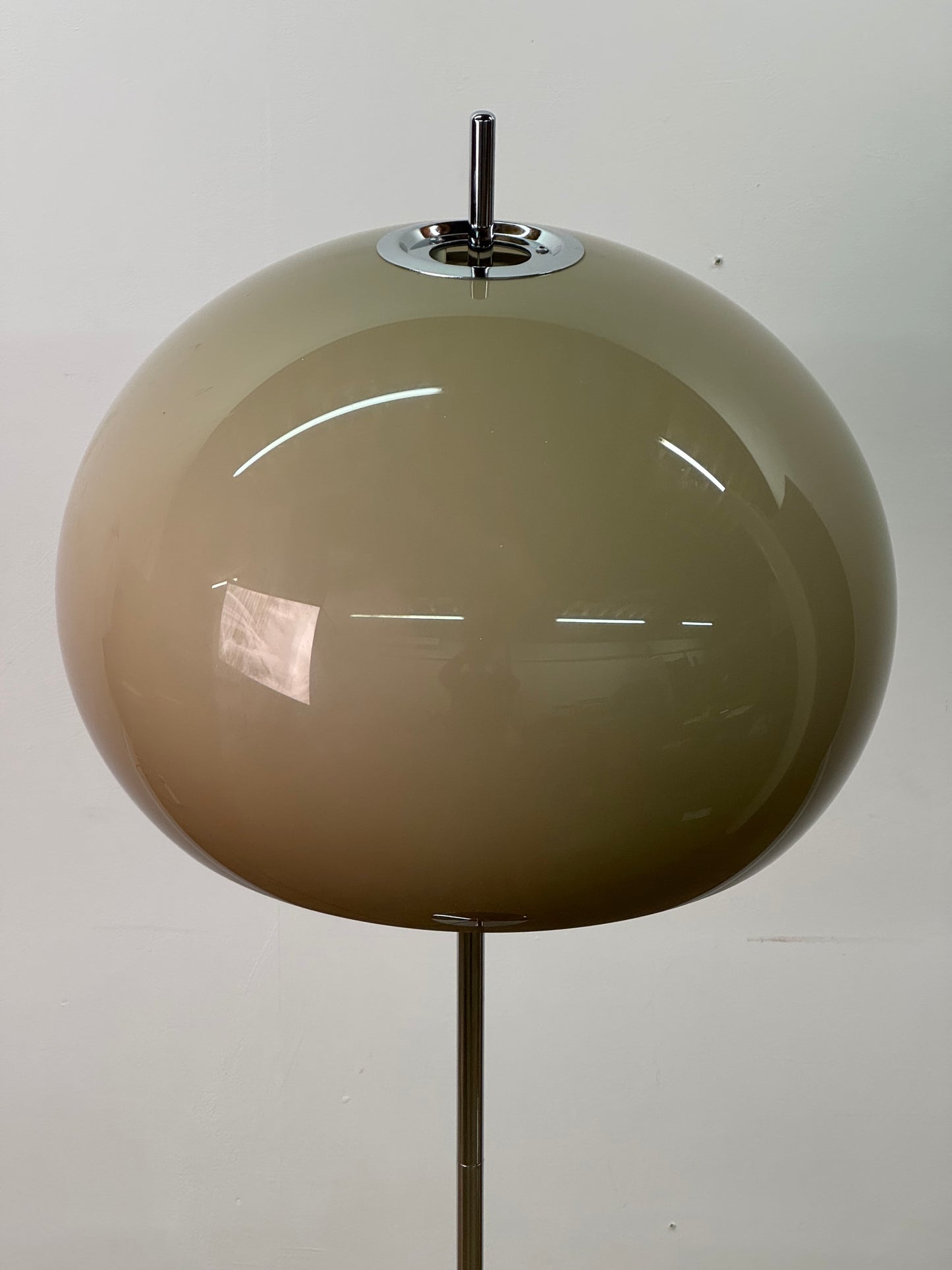 1970s chrome Guzzini style mushroom floor lamp