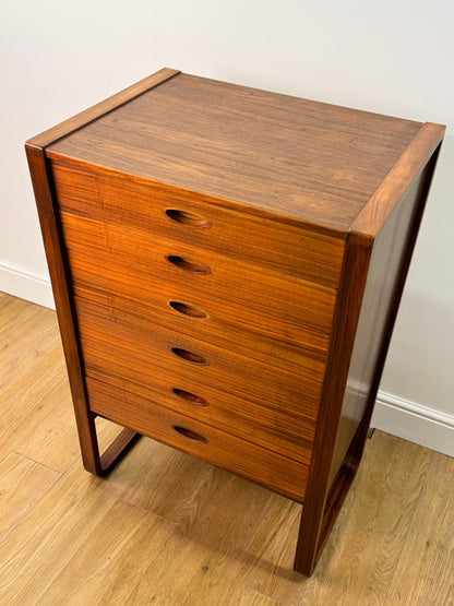 Walnut chest of drawers by Uniflex