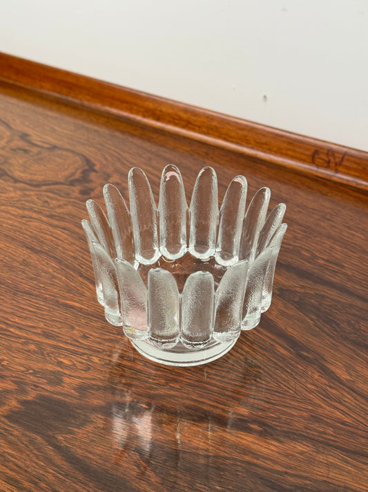 Daisy glass bowl for Aseda Sweden