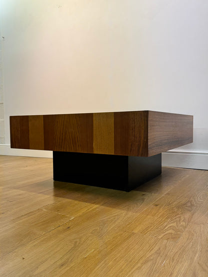 Rosewood coffee table by Dyrlund Denmark