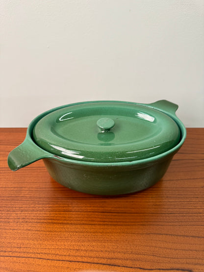 Cast iron ovenware by Radaware