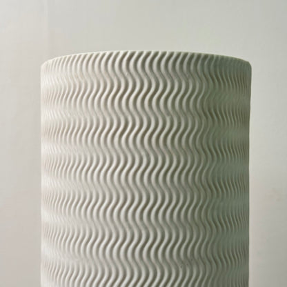 Contemporary porcelain table lamp
