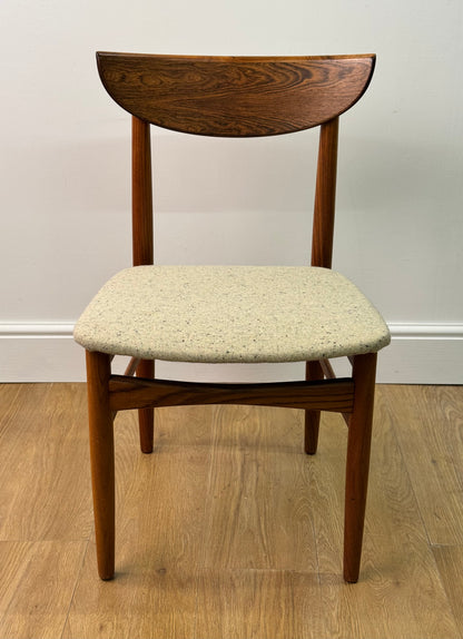Set of 6 Rosewood dining chairs by Dyrlund Denmark