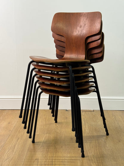 Set of 6 teak hammer chairs by Arne Jacobsen