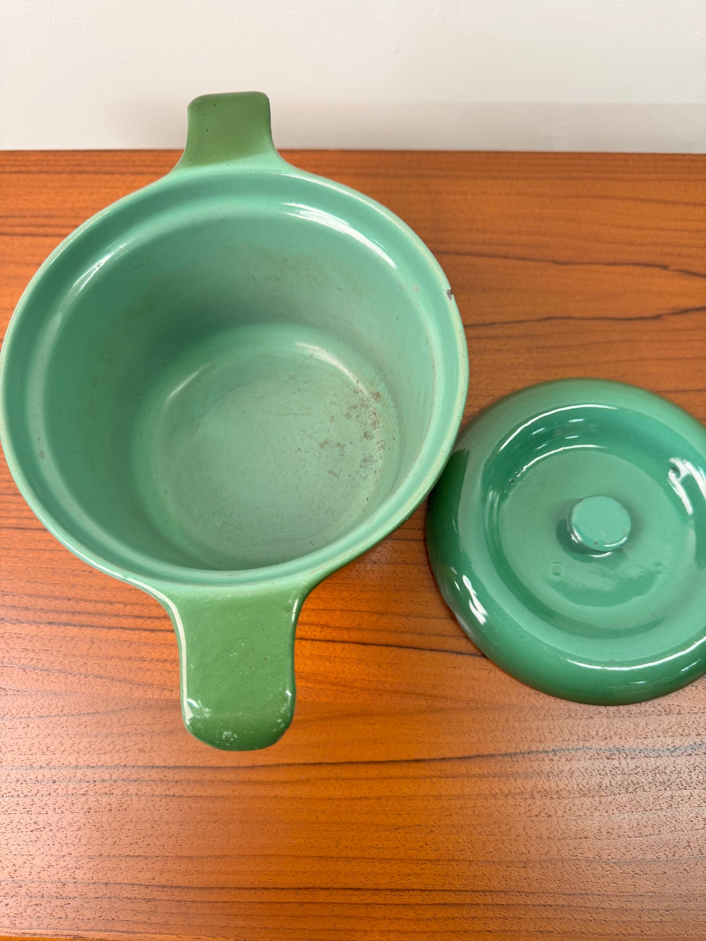 Cast iron ovenware by Radaware