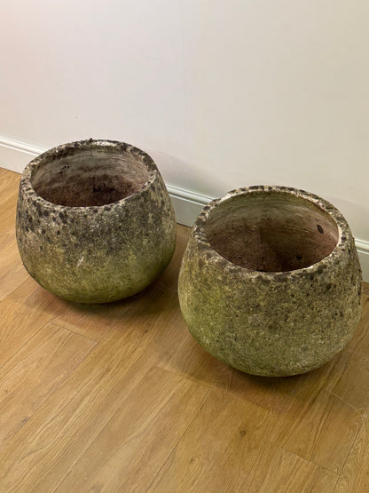 Pair of 1970s Brutalist rounded concrete planters