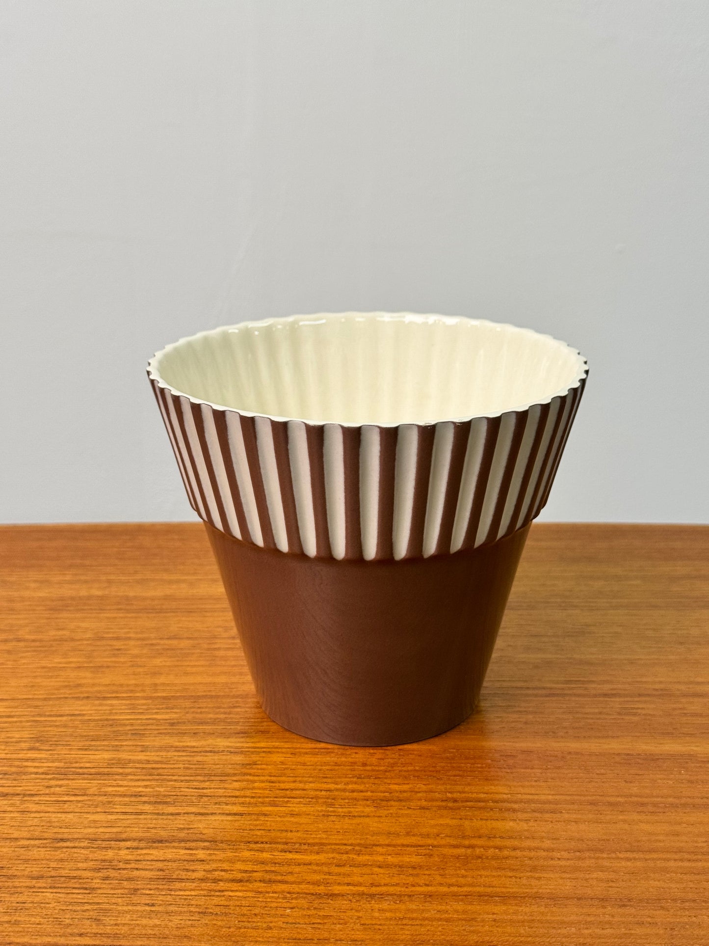 Hornsea Summit vase by John Clappison