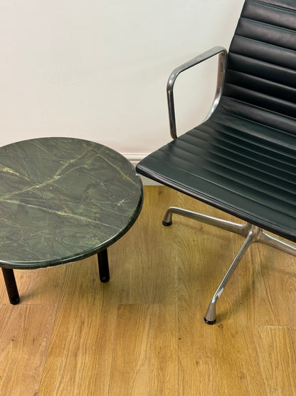 1980s marble top circular occasional table on black steel legs