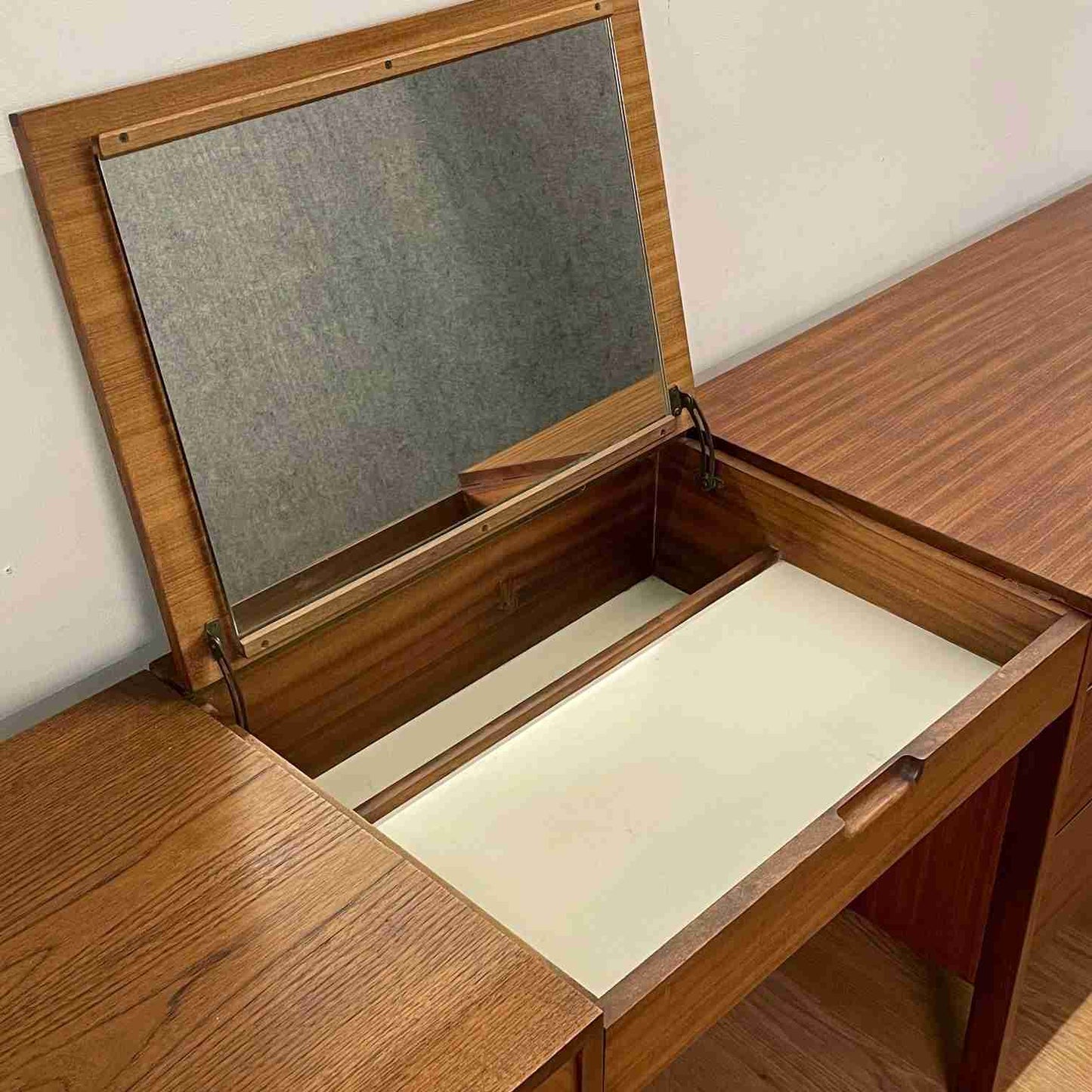 Bedroom chests of drawers by Richard Hornby